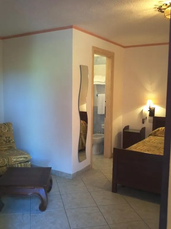 Hotel Abbaruja Olbia 3*,  Italia